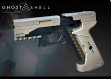 Major's Thermoptic Pistol and leg holster, Ghost in the shell